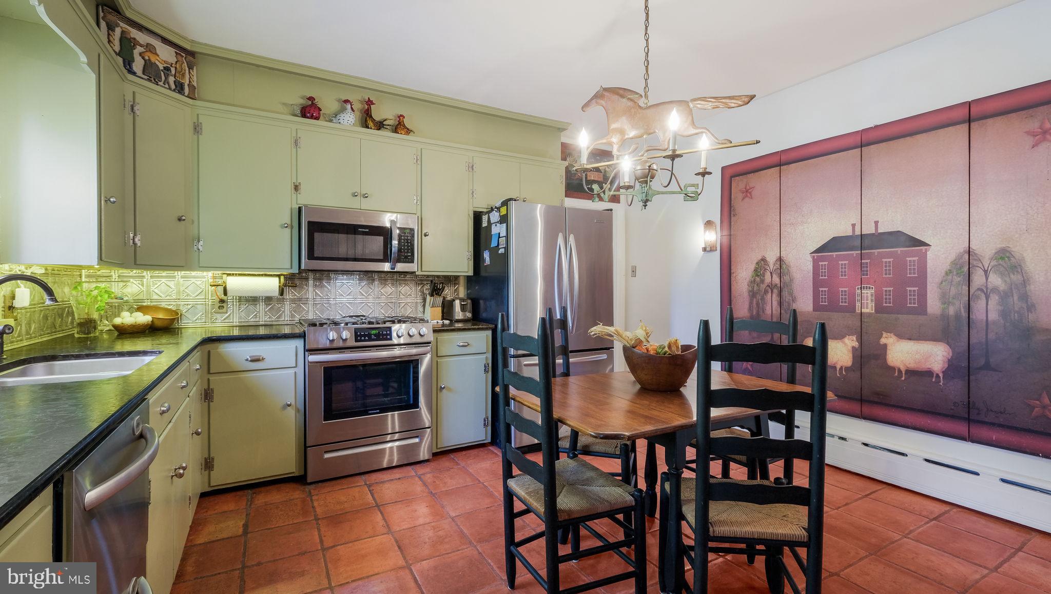 DOYLESTOWN BORO - Residential