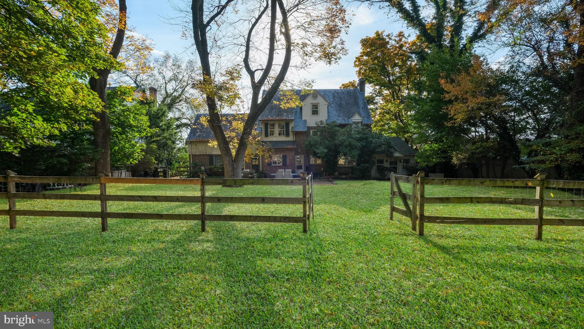 DOYLESTOWN BORO - Residential