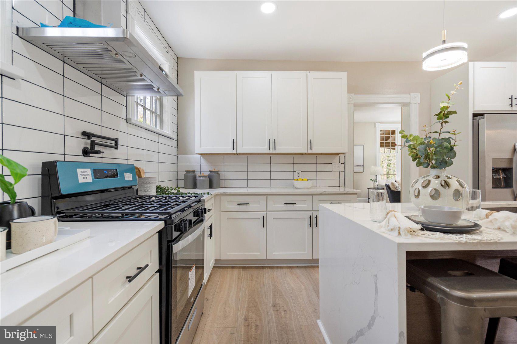 MOUNT WASHINGTON - Residential