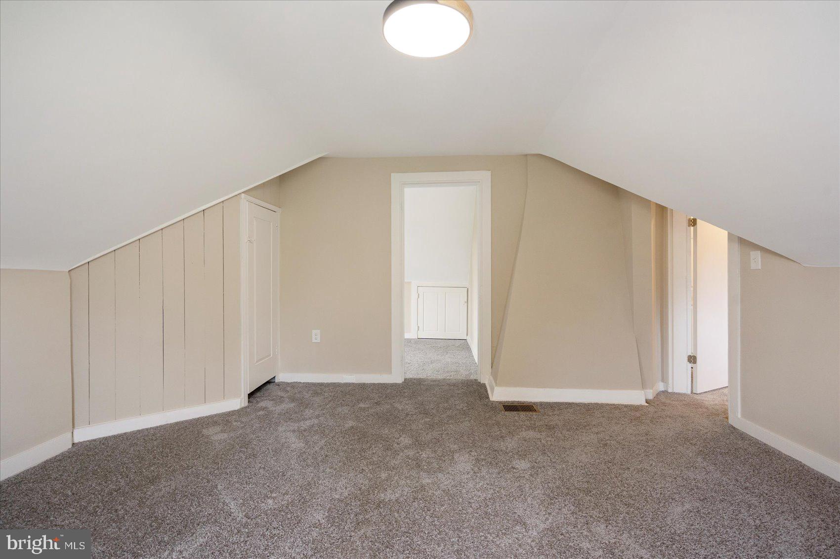 MOUNT WASHINGTON - Residential