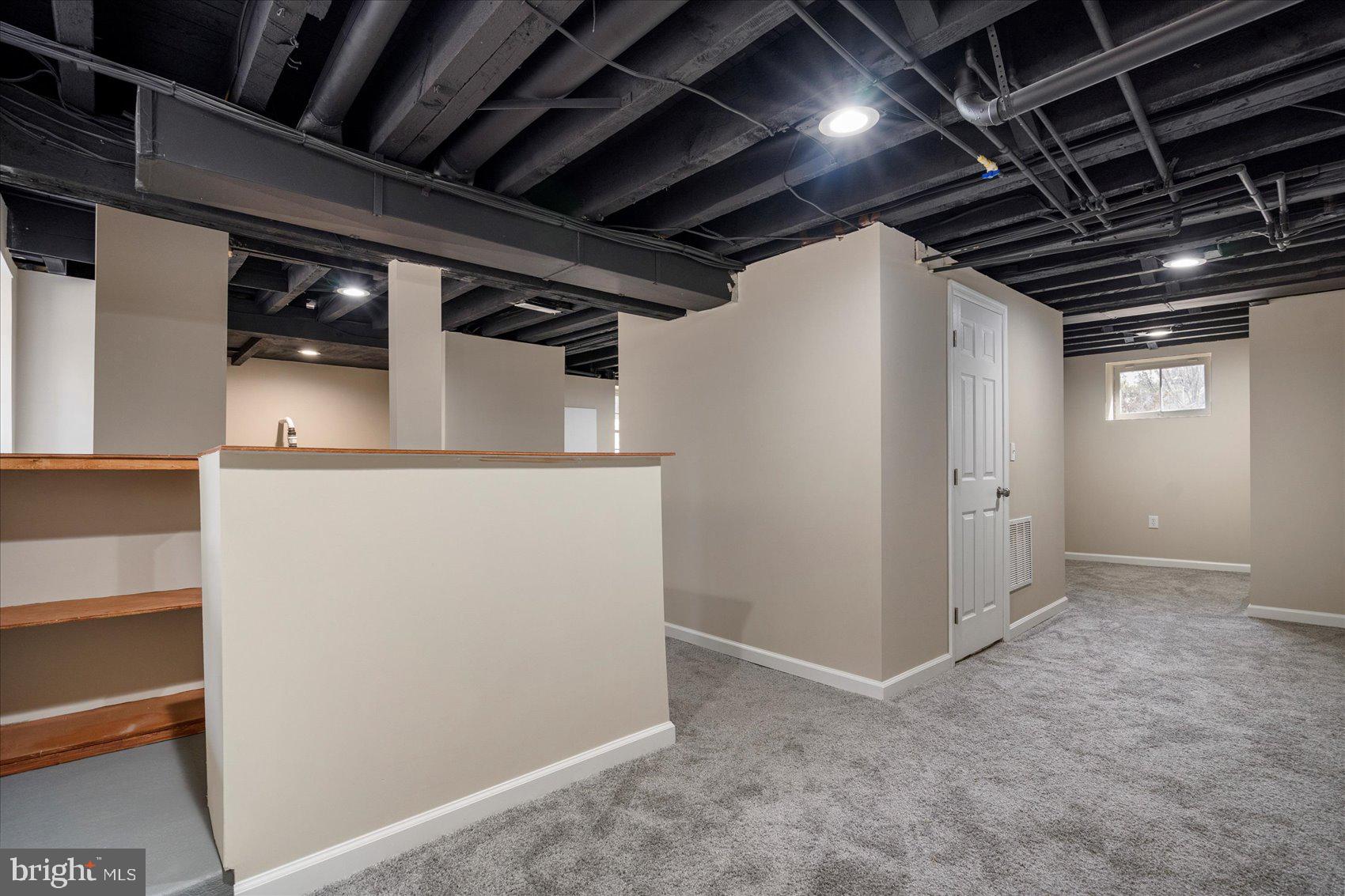 MOUNT WASHINGTON - Residential