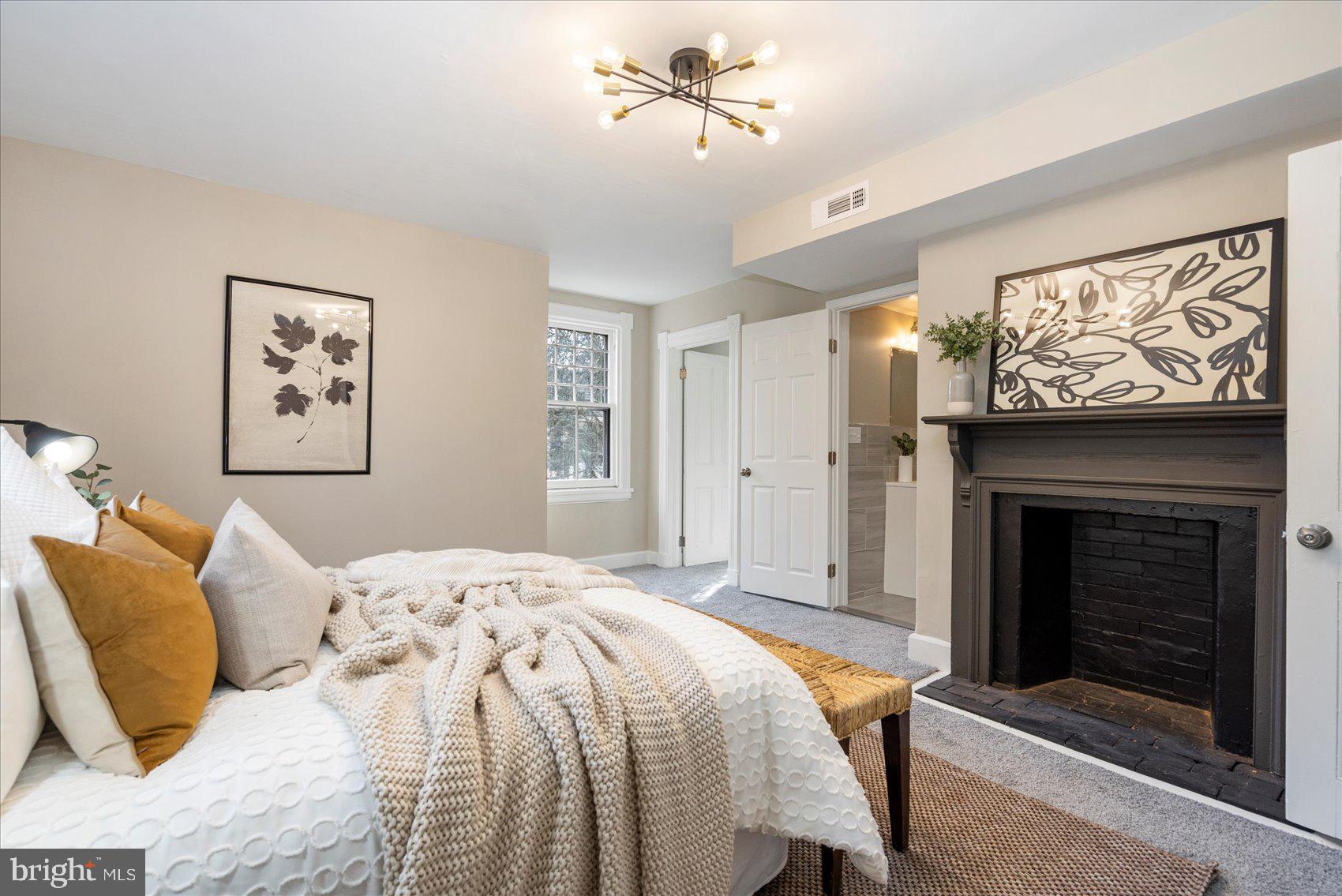 MOUNT WASHINGTON - Residential