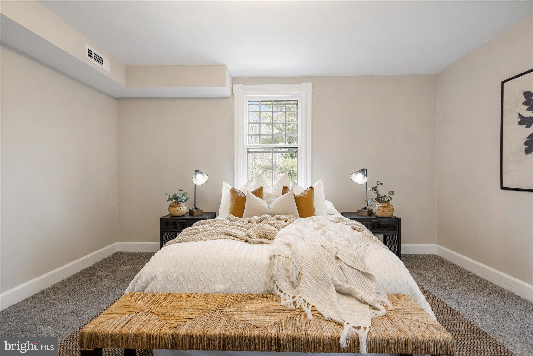 MOUNT WASHINGTON - Residential