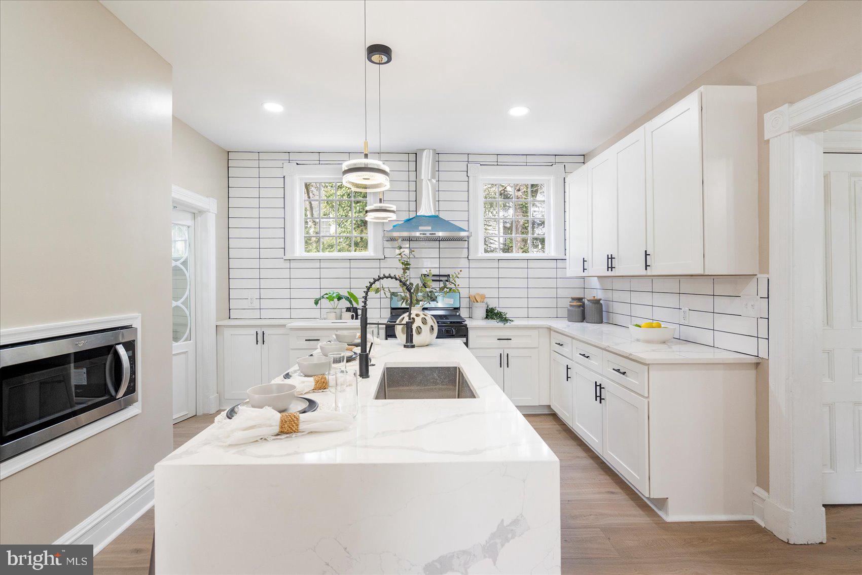 MOUNT WASHINGTON - Residential