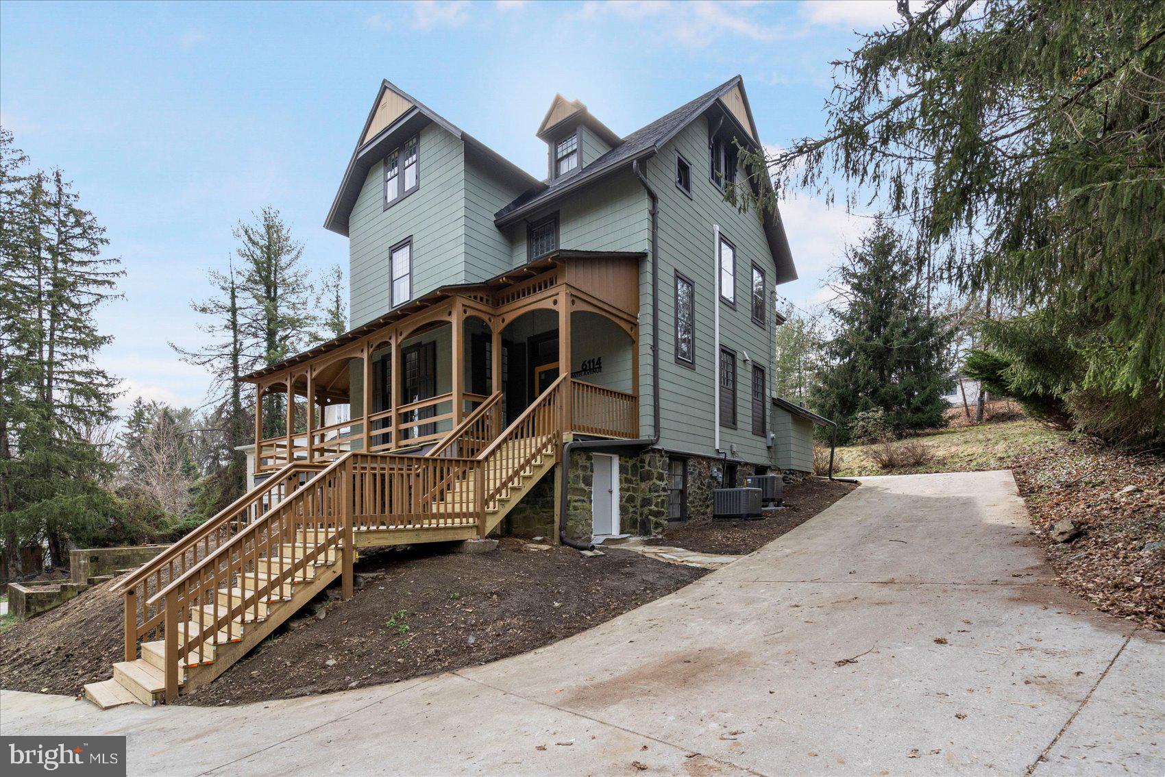 MOUNT WASHINGTON - Residential