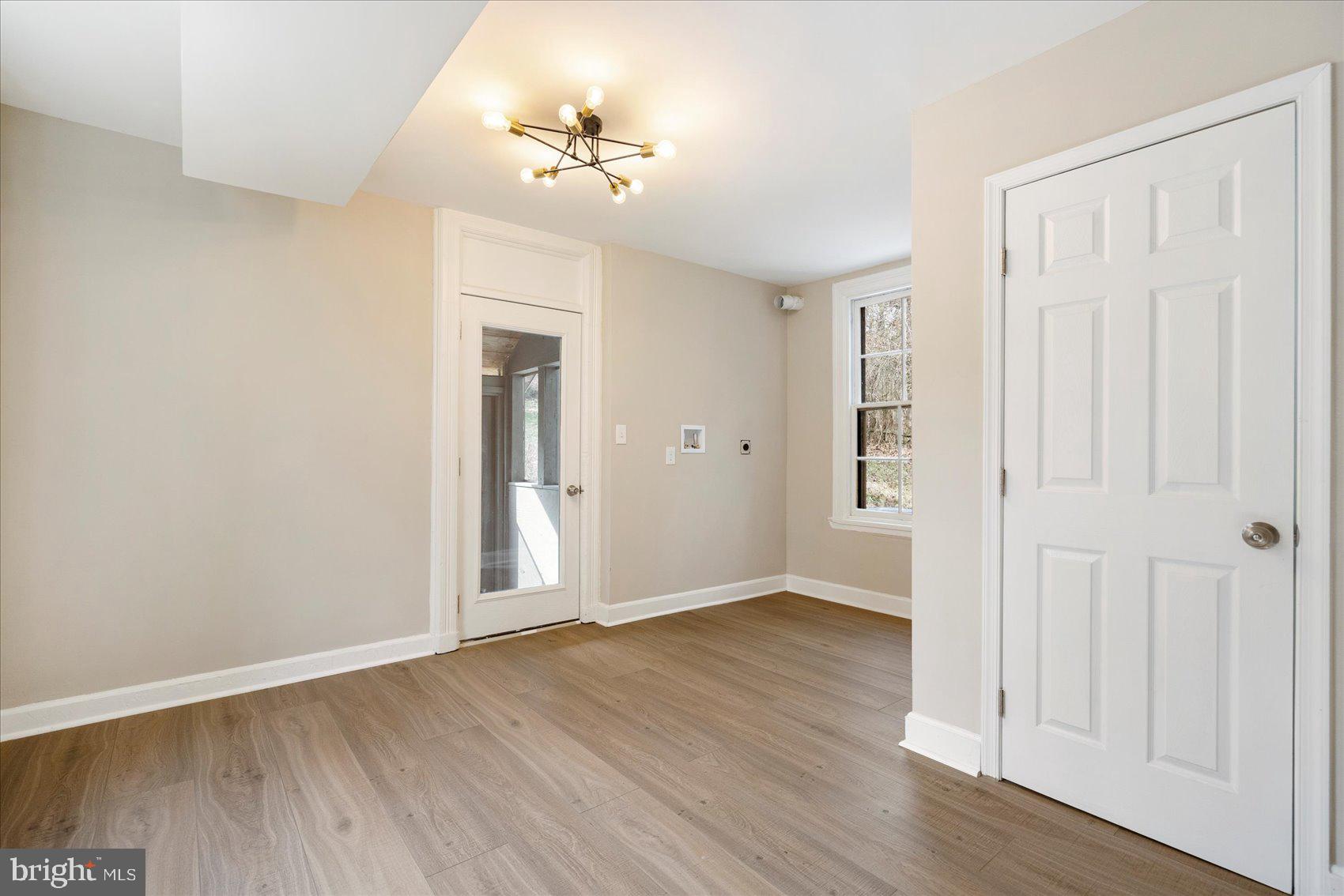 MOUNT WASHINGTON - Residential