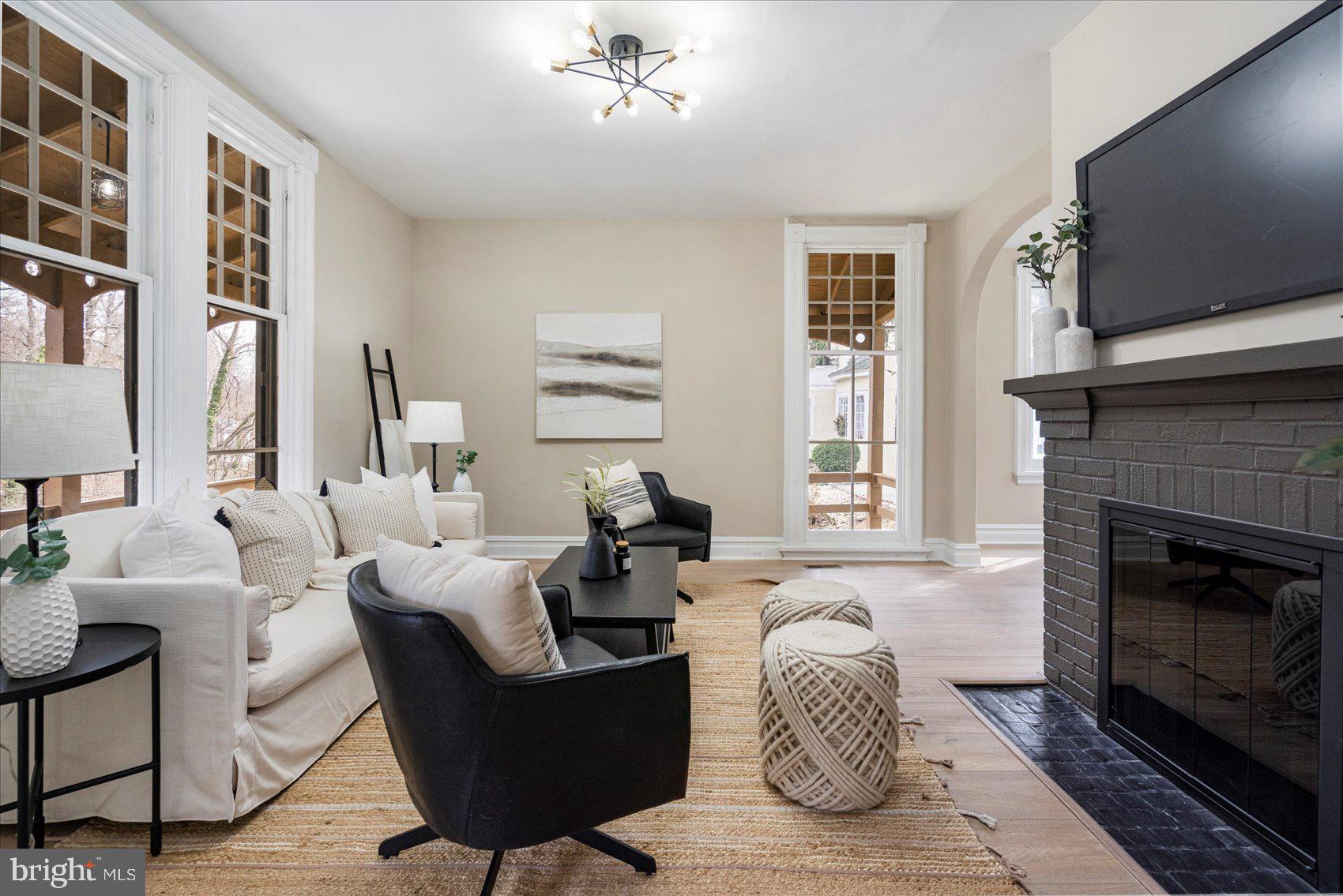 MOUNT WASHINGTON - Residential