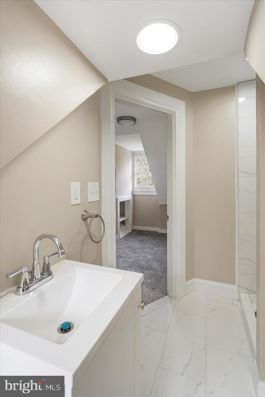 MOUNT WASHINGTON - Residential