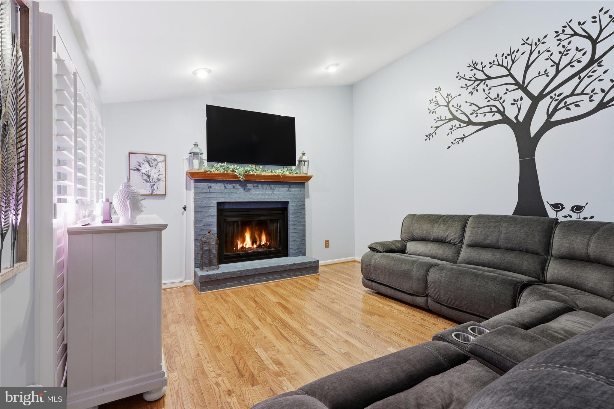 HASTINGS HUNT - Residential