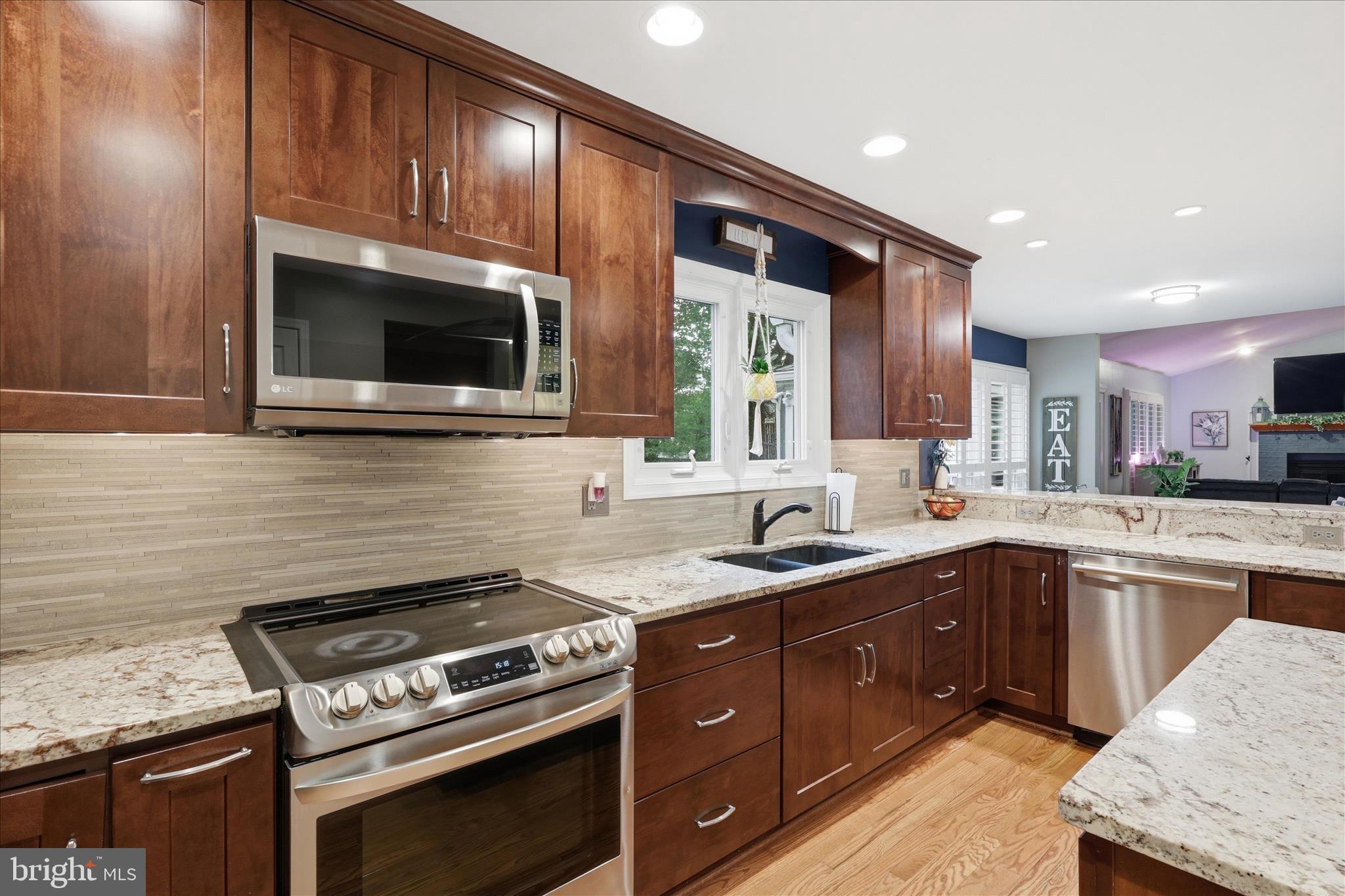 HASTINGS HUNT - Residential