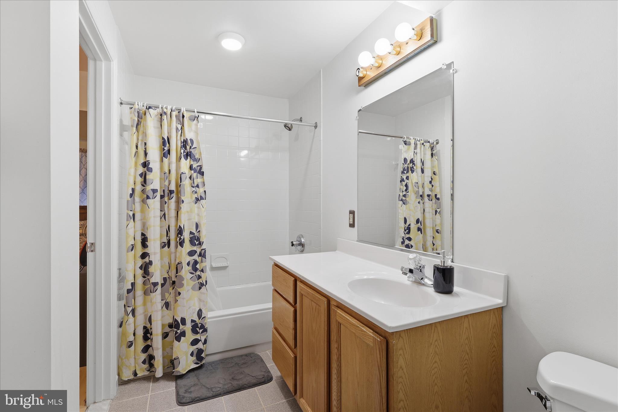 HASTINGS HUNT - Residential