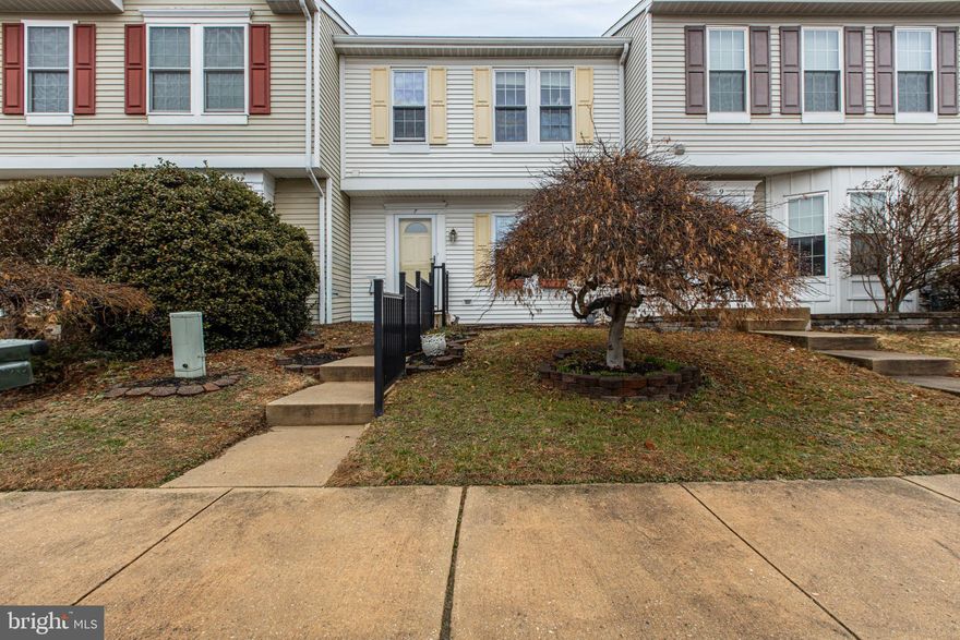Investor special!! Welcome to this 2-bedroom townhome in the heart of Newark, DE! Ideally located just minutes from the University of Delaware, popular restaurants, shopping centers, and local entertainment, this home offers both convenience and comfort in one of Newark’s most desirable areas. Inside, you’ll find lots of natural lighting and a cozy gas fireplace — perfect for relaxing evenings at home. The full basement provides abundant storage space with endless potential for storage or future finishing. Step outside to enjoy the charming backyard with no neighbors directly behind, offering added privacy and a peaceful outdoor setting.
Whether you’re looking to expand your investment portfolio or secure a well-located property near the University of Delaware, this townhome is a must-see!