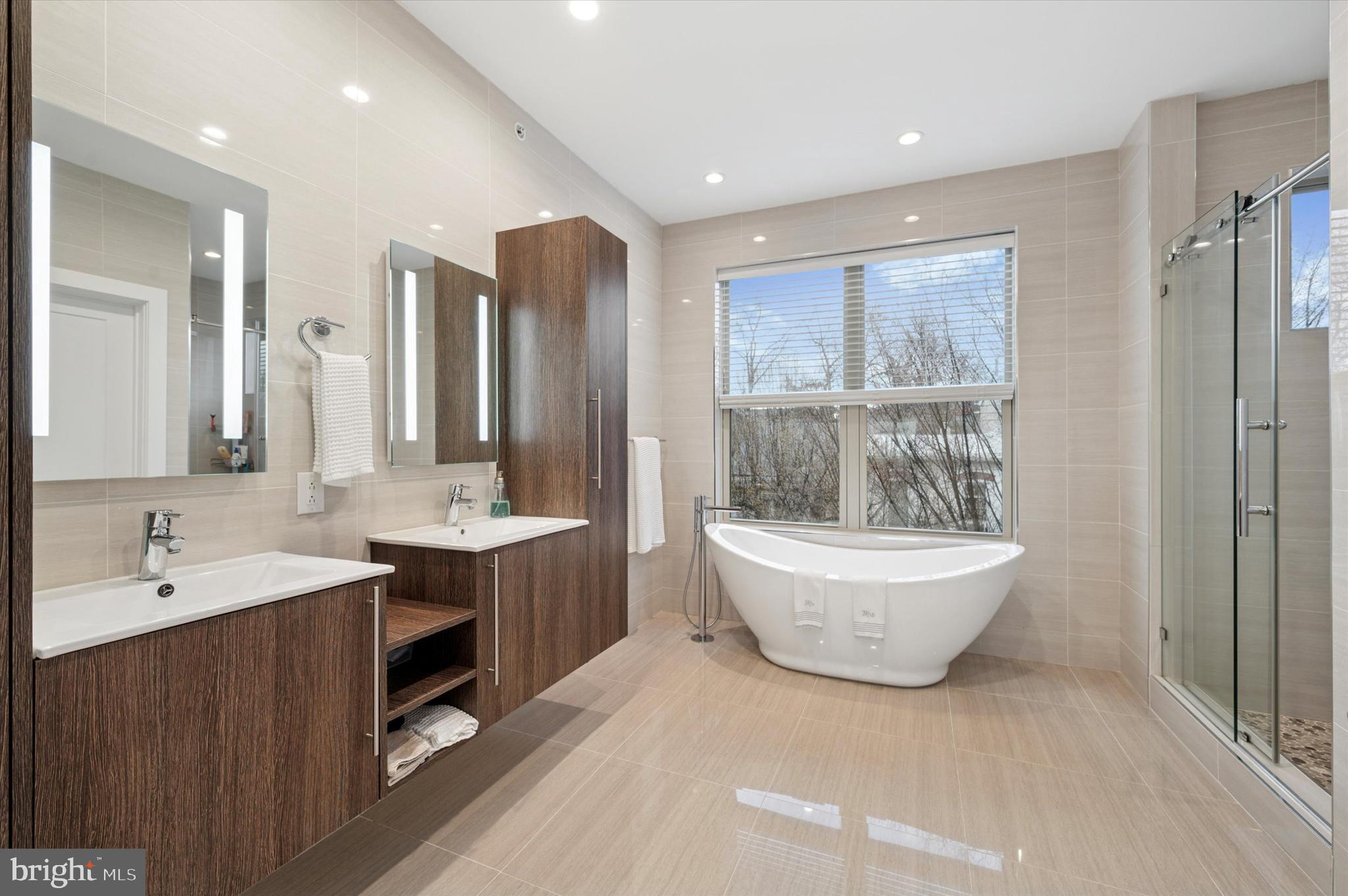 MANAYUNK - Residential