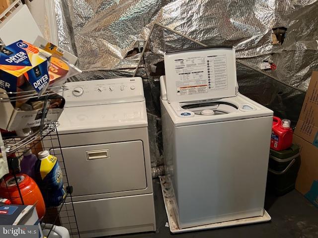 RIVER OAKS - Residential Lease