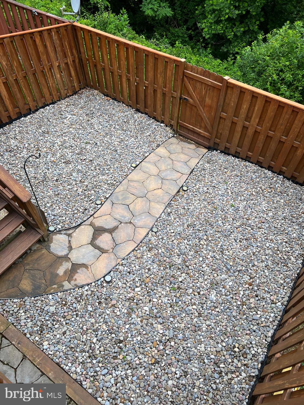 RIVER OAKS - Residential Lease