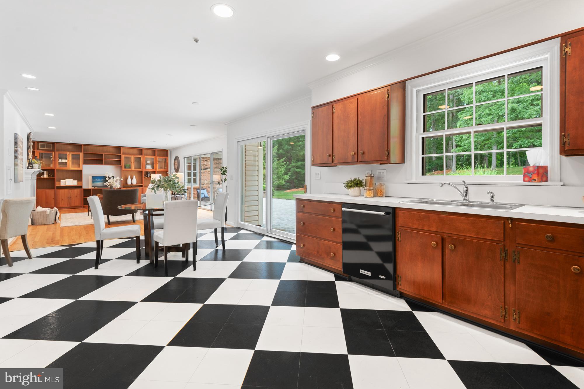 POTOMAC FALLS - Residential