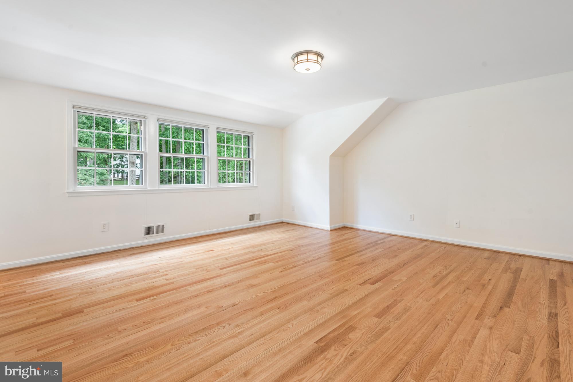 POTOMAC FALLS - Residential