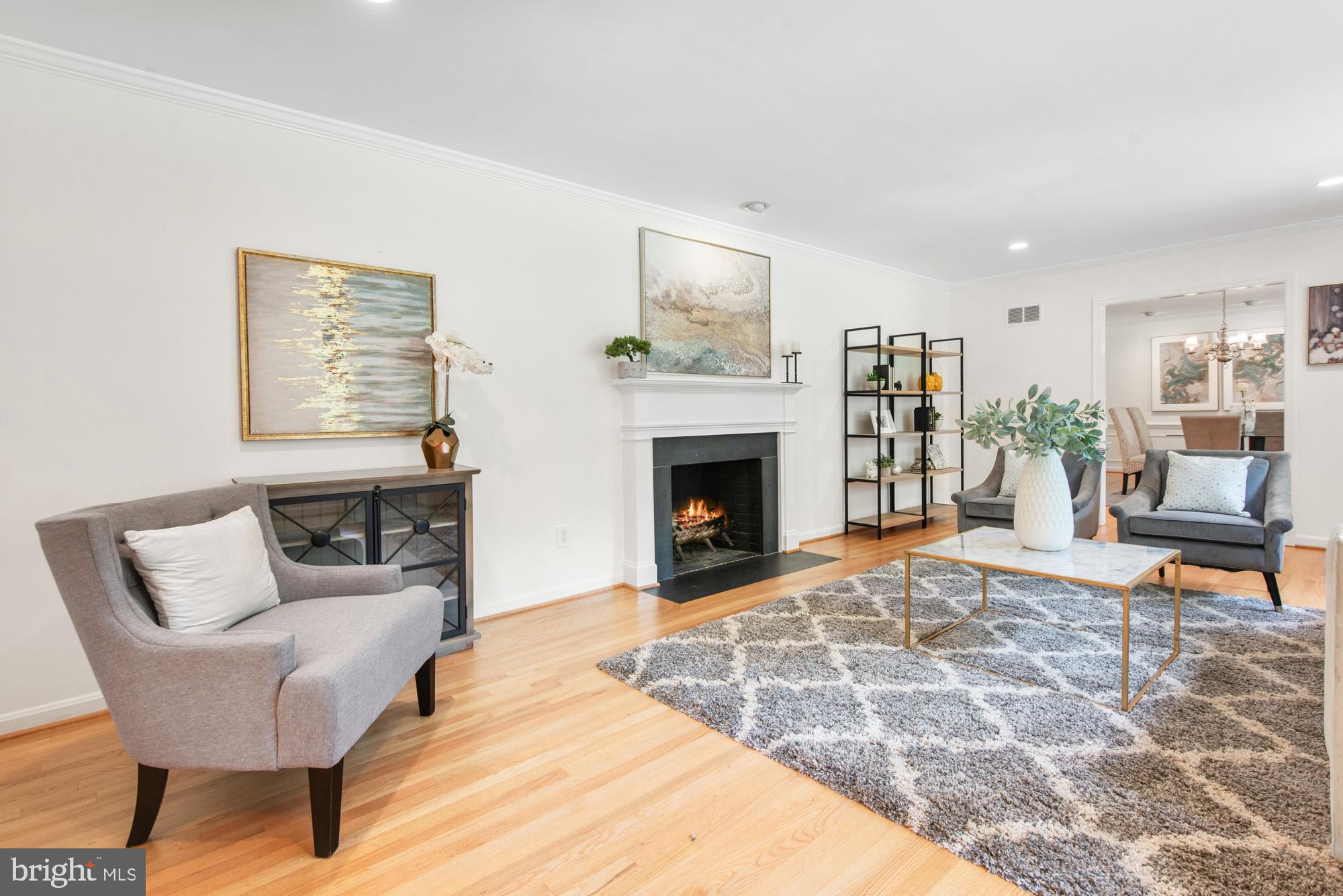 POTOMAC FALLS - Residential