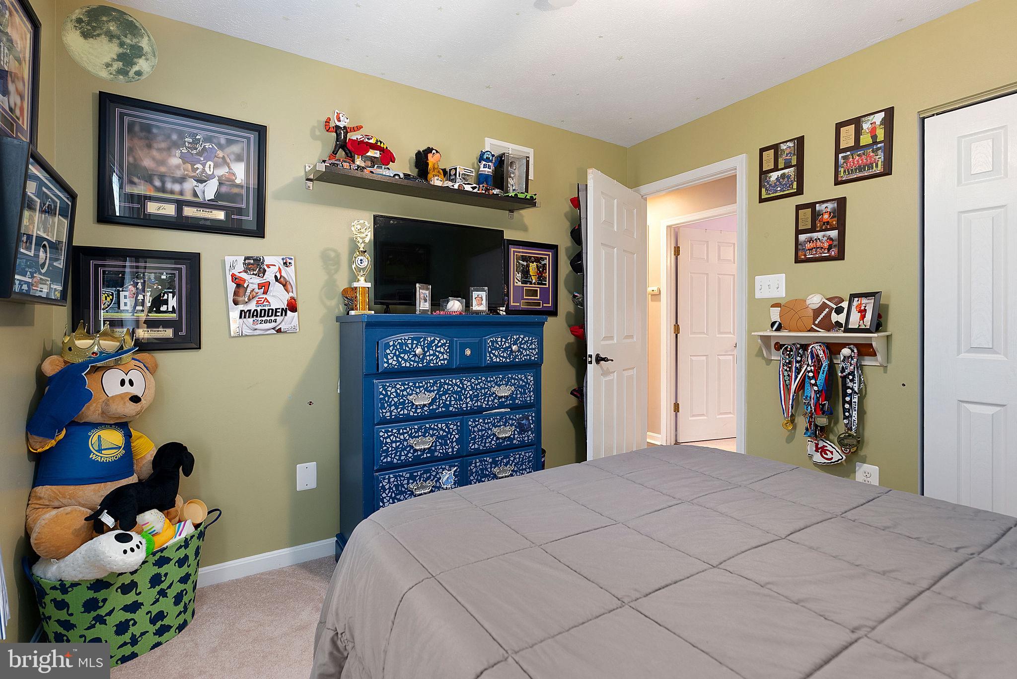 ROBERTS FIELD - Residential