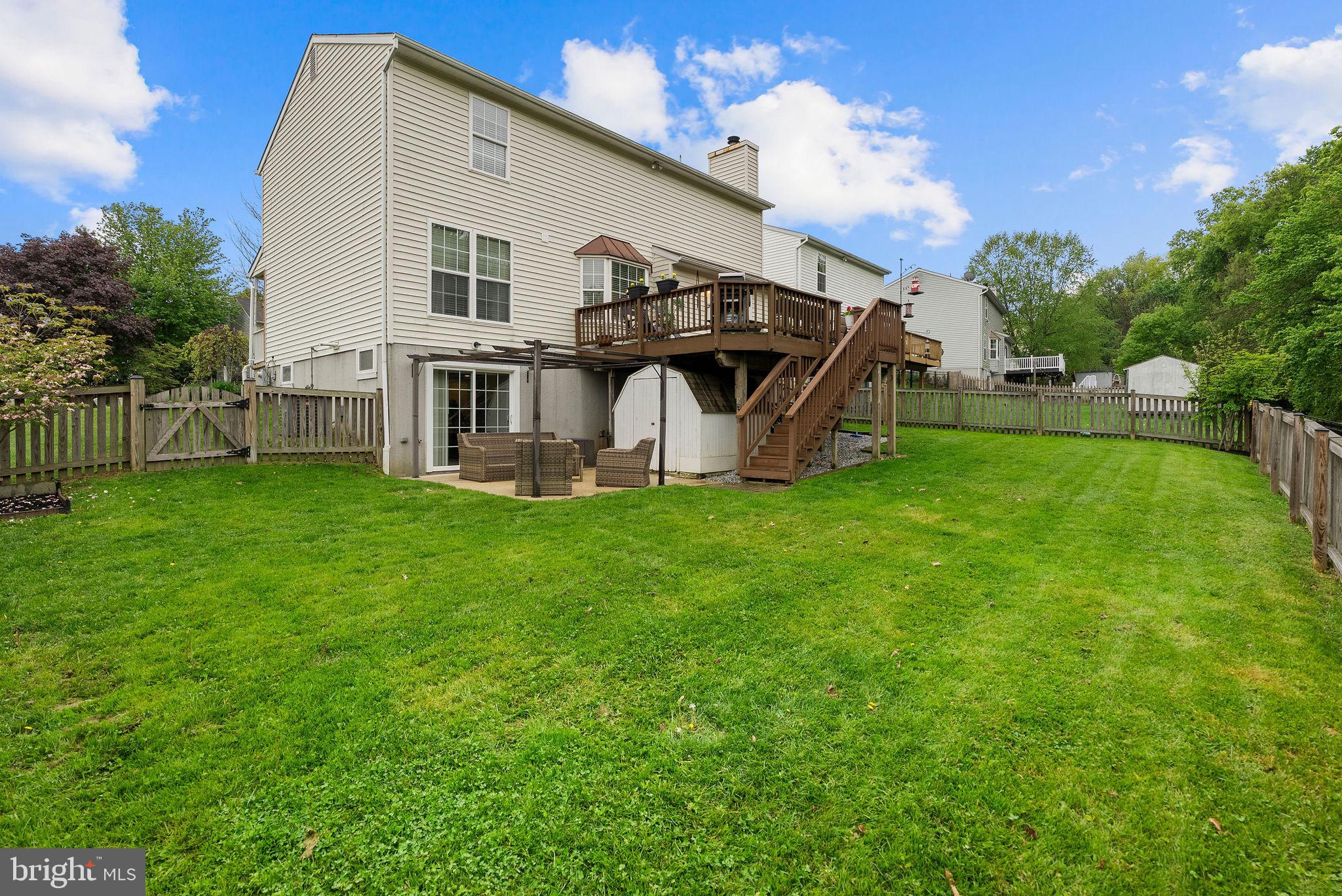 ROBERTS FIELD - Residential