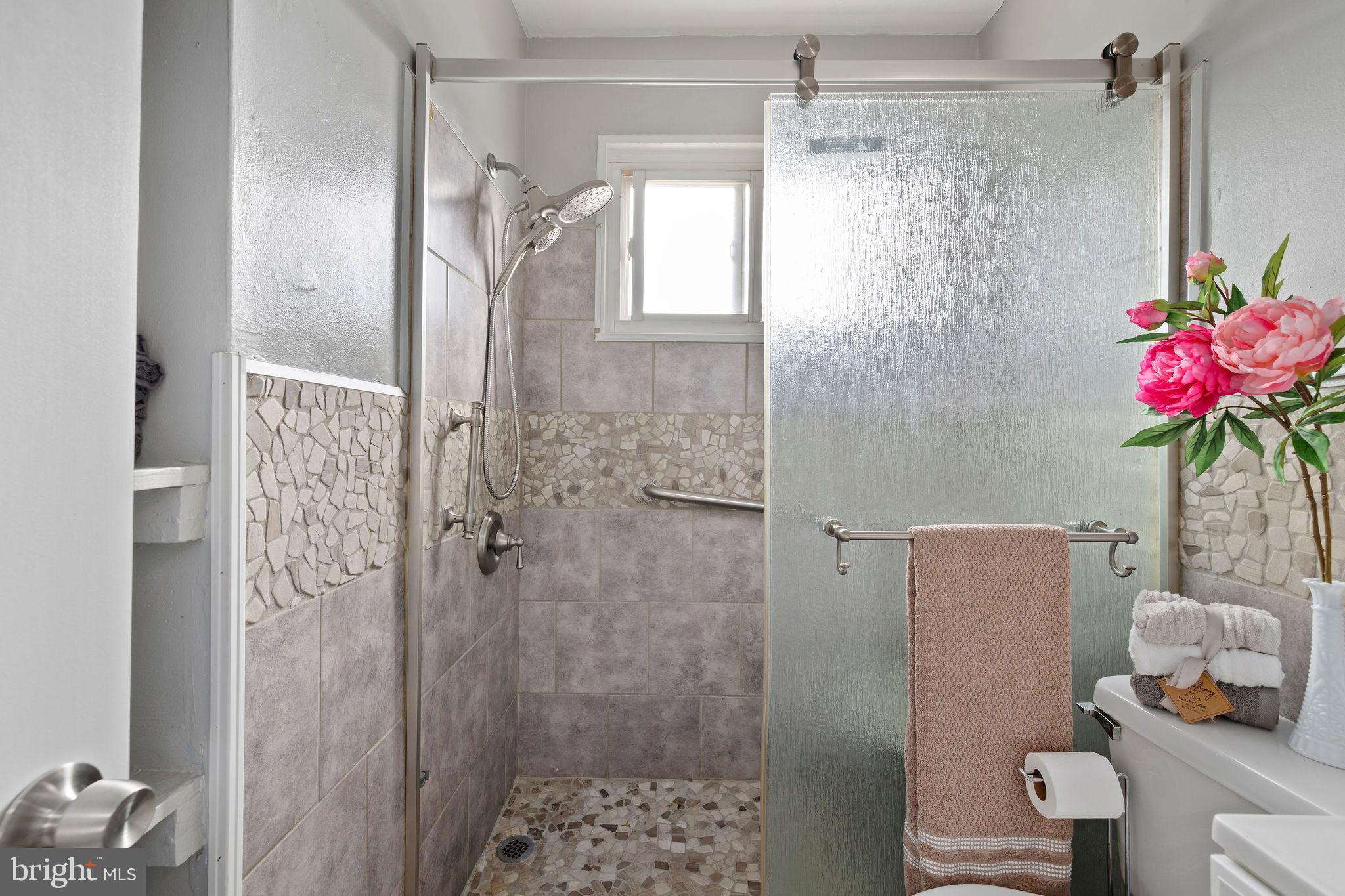 GLASSMANOR - Residential