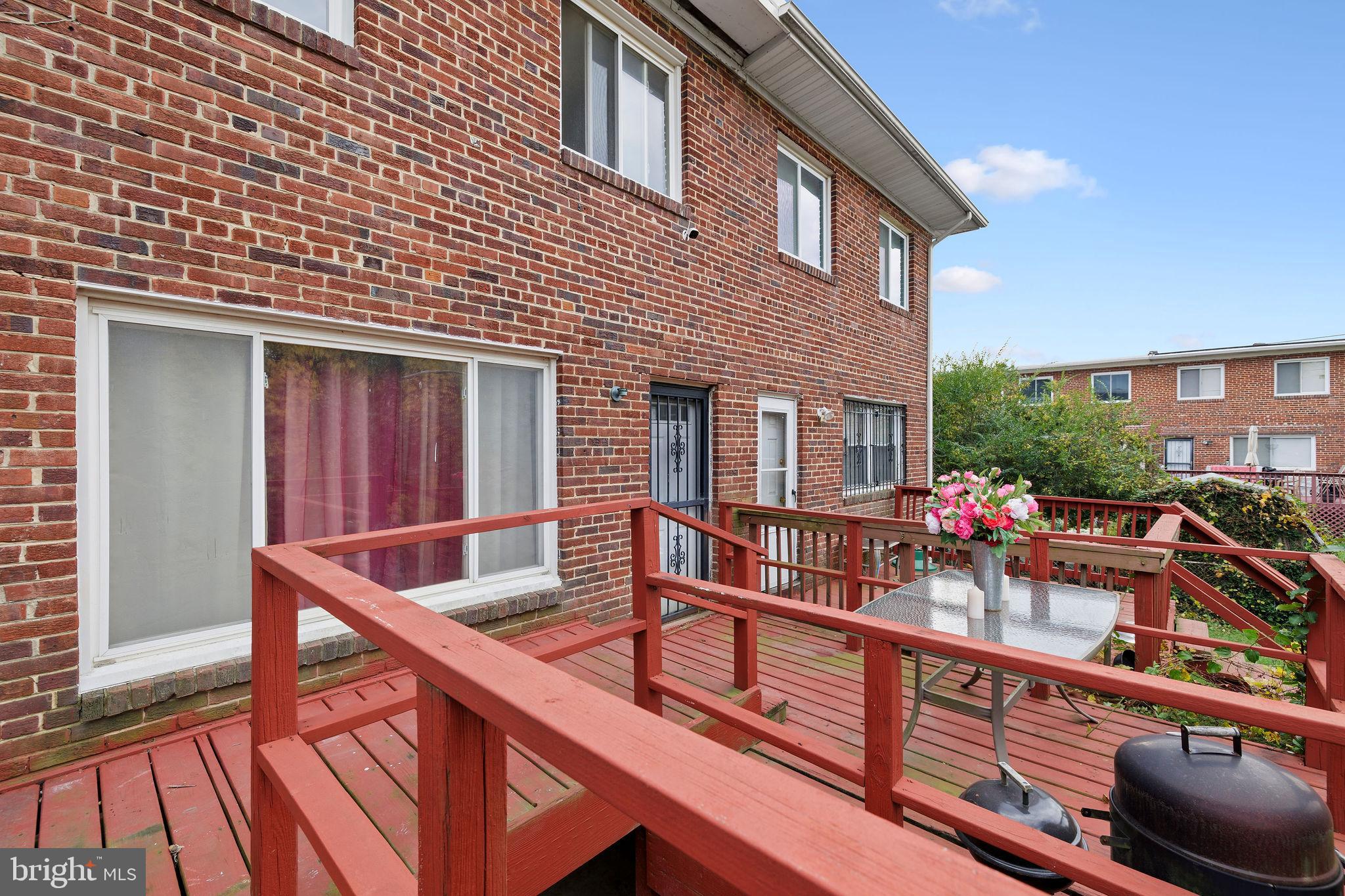 GLASSMANOR - Residential