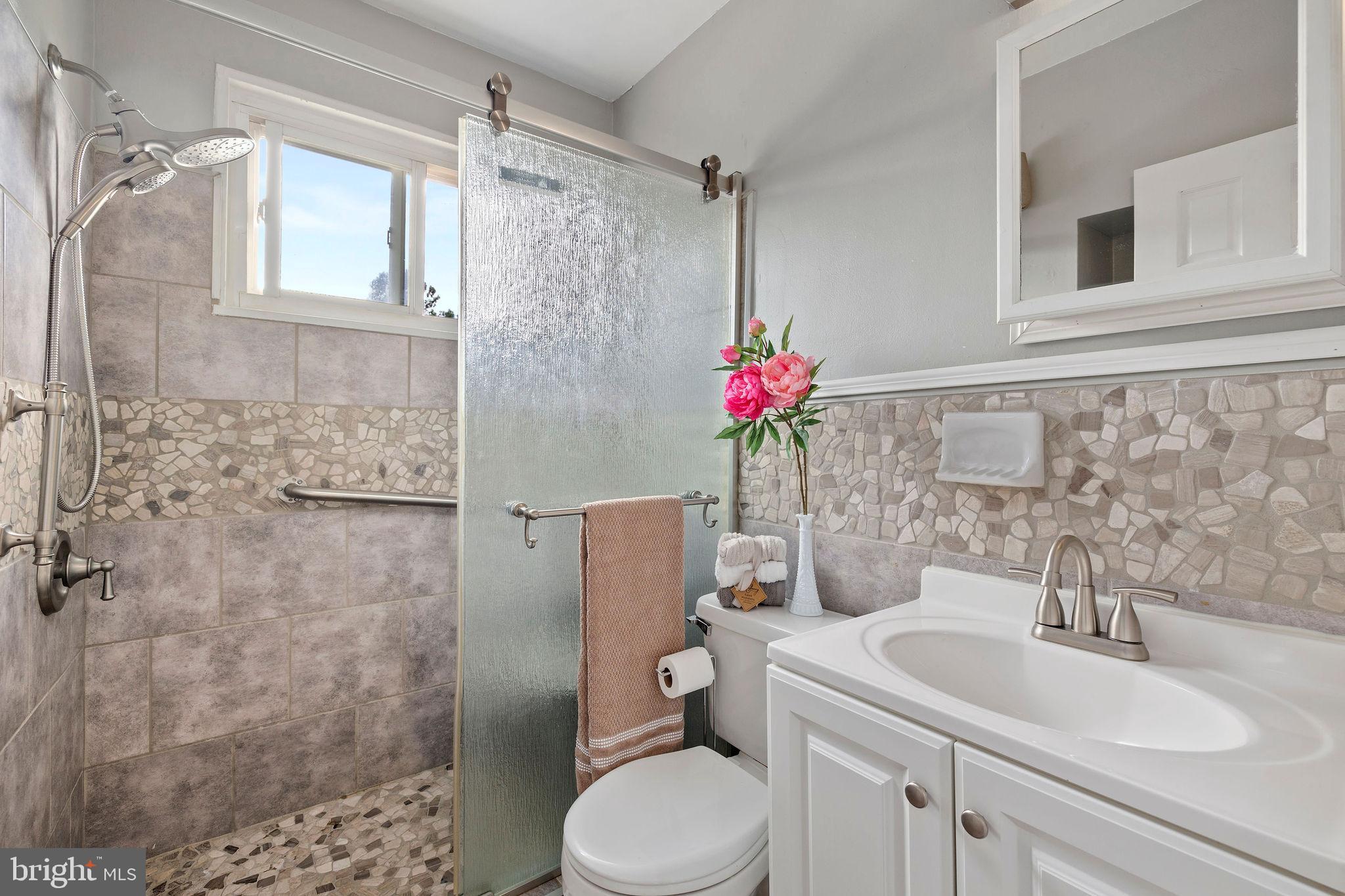 GLASSMANOR - Residential