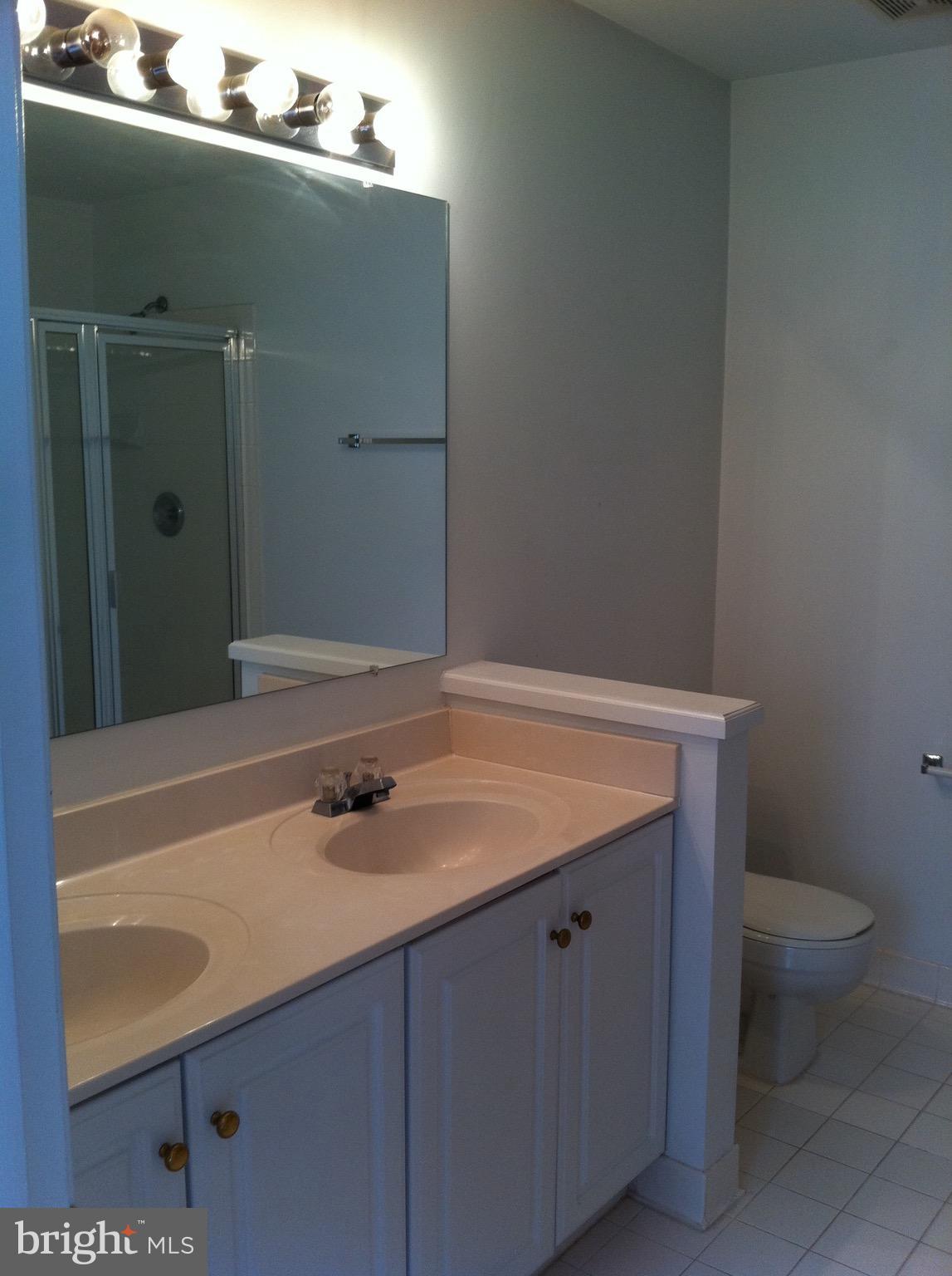 GREENS AT FAIR LAKES - Residential Lease