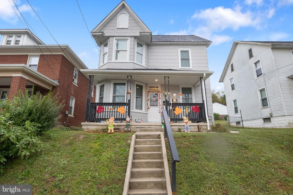 Photo of 110 Manchester Street, GLEN ROCK, PA 17327 (MLS # PAYK2089752)