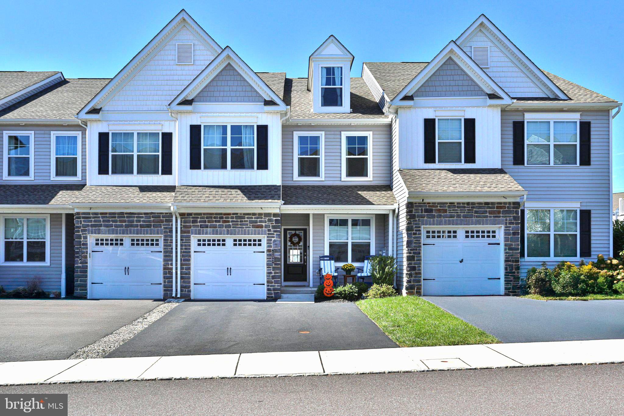 157 LARRABEE WAY