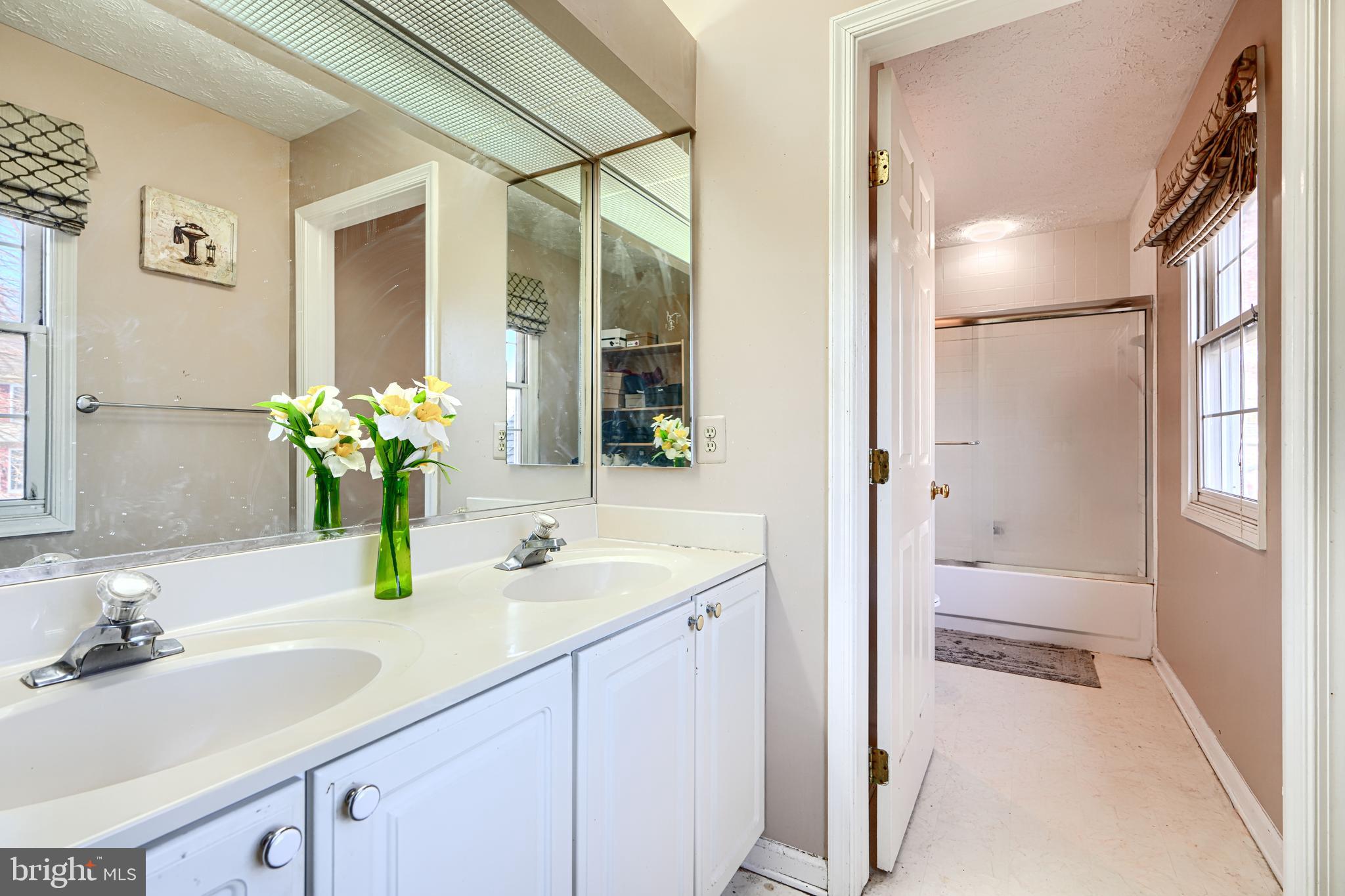 WORTHINGTON GLEN - Residential