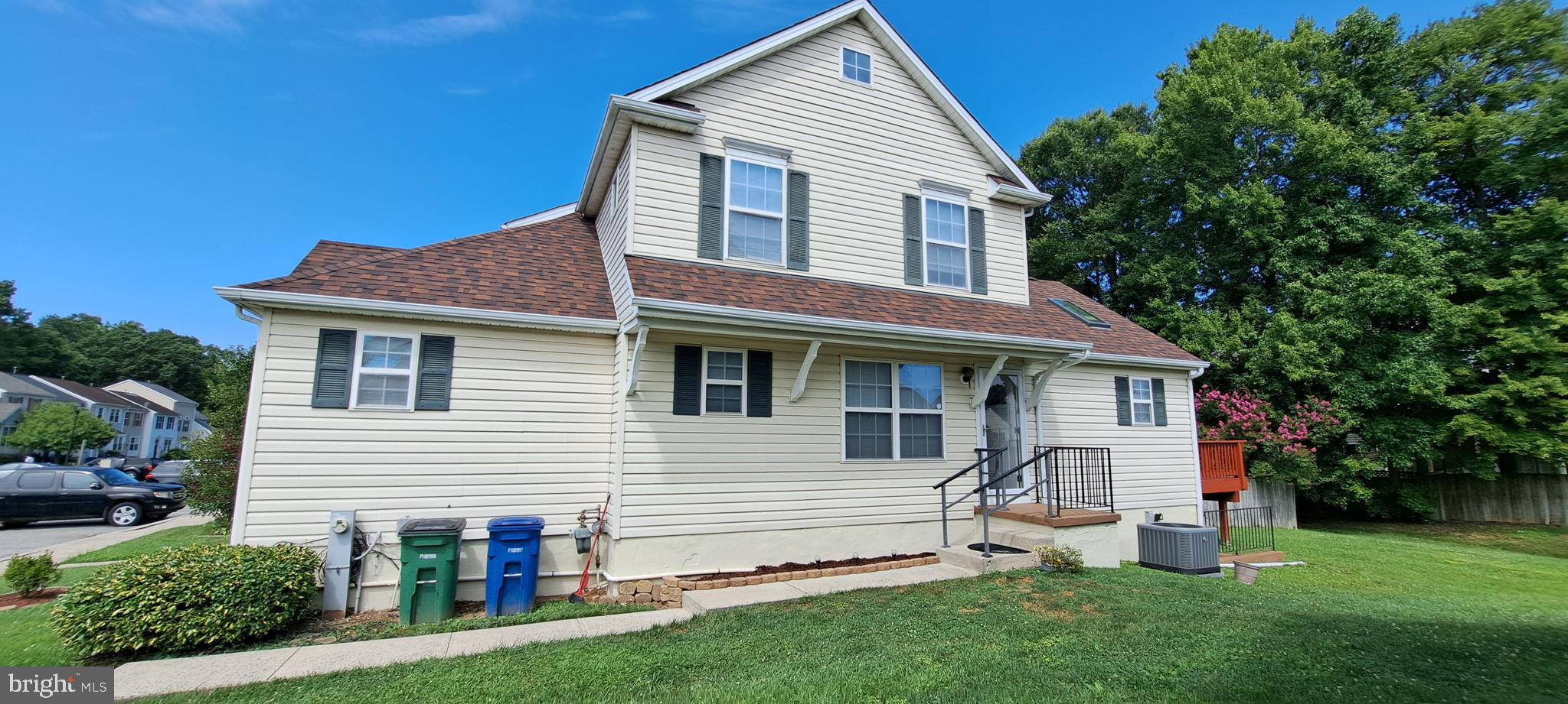 354 WOODLAND GREEN COURT