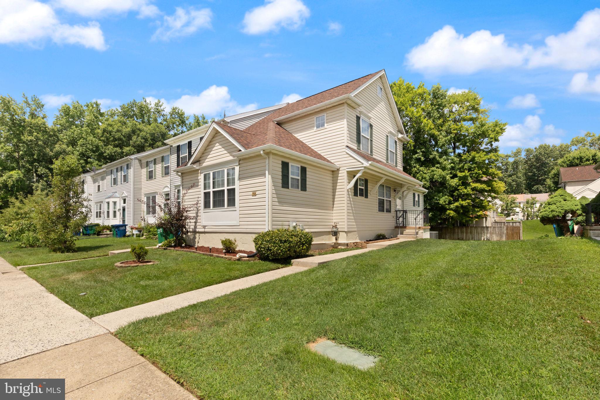 354 WOODLAND GREEN COURT