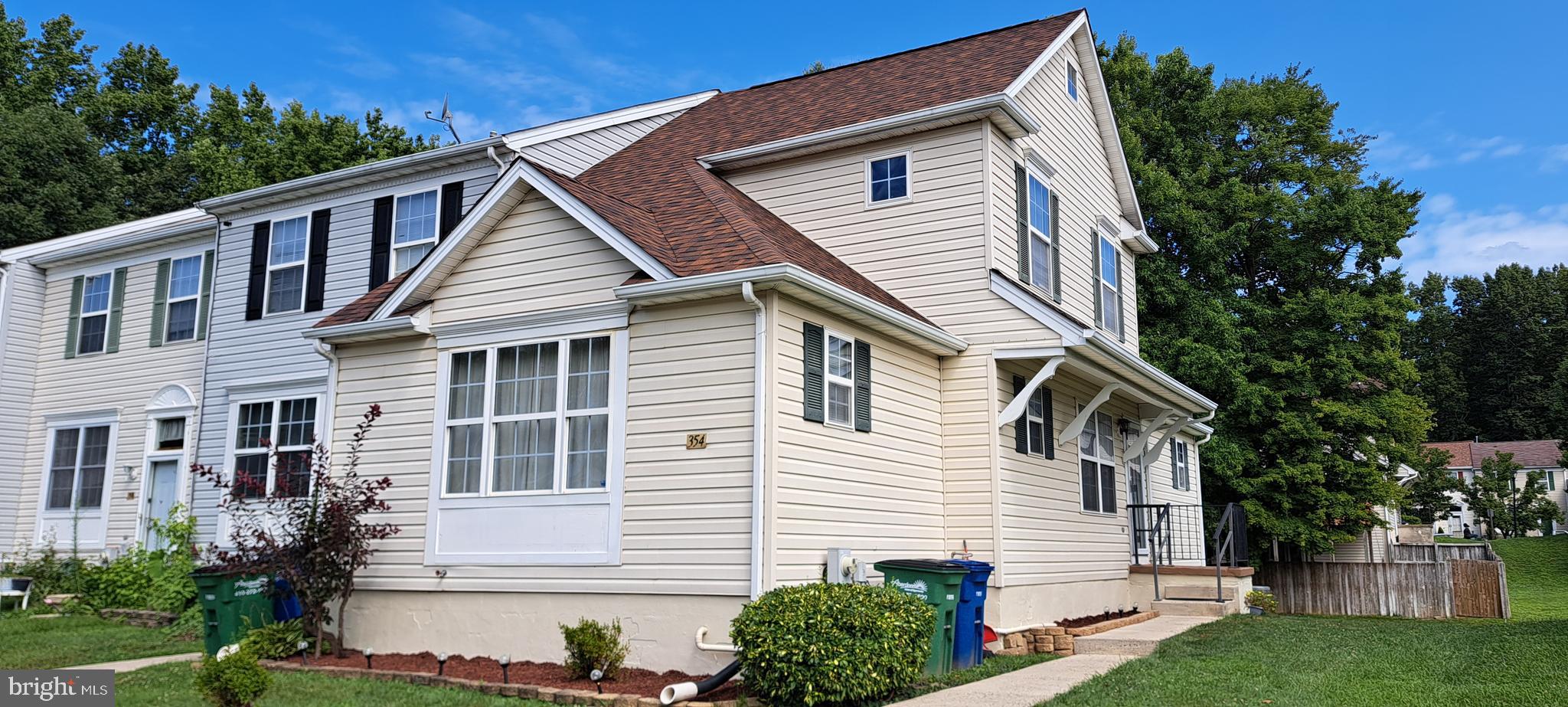 354 WOODLAND GREEN COURT