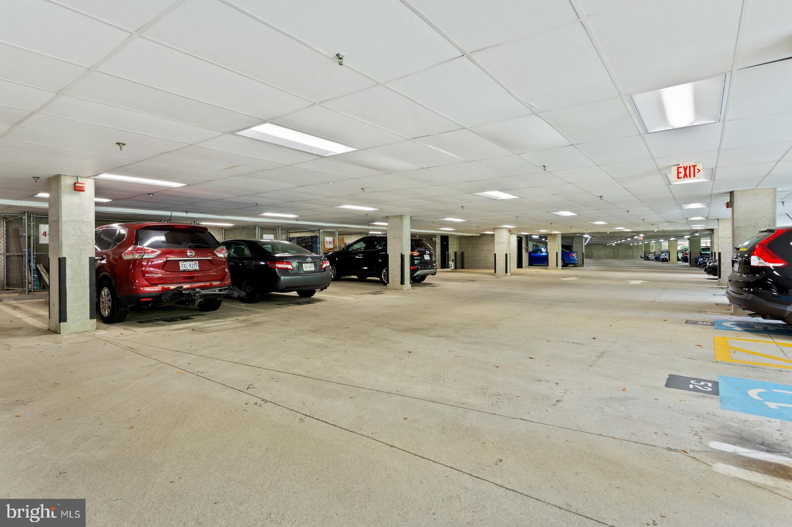 FAIRFAX RIDGE CONDOS - Residential