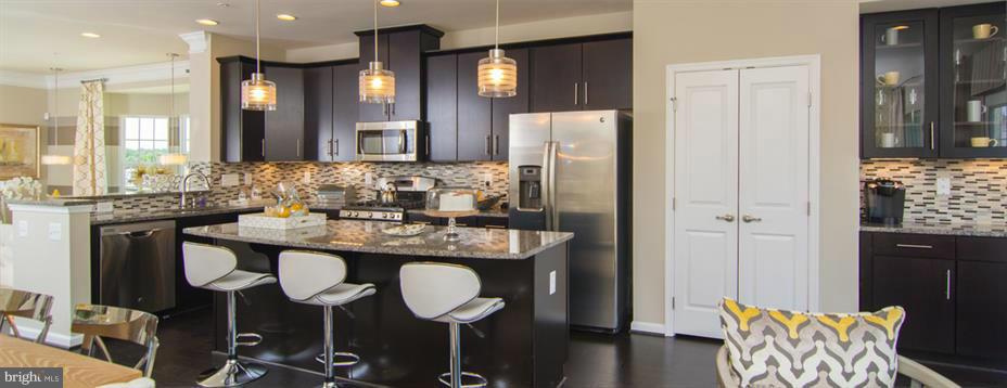 GREENBELT STATION - Residential