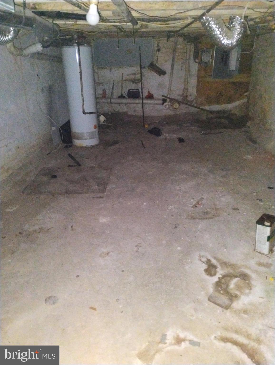 BROADWAY EAST - Residential