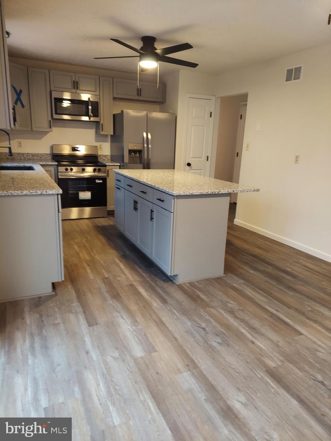 LAKE HOLIDAY ESTATES - Residential