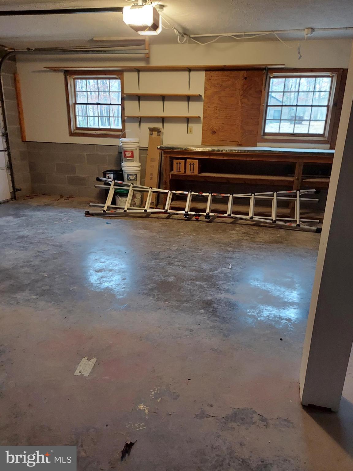 LAKE HOLIDAY ESTATES - Residential