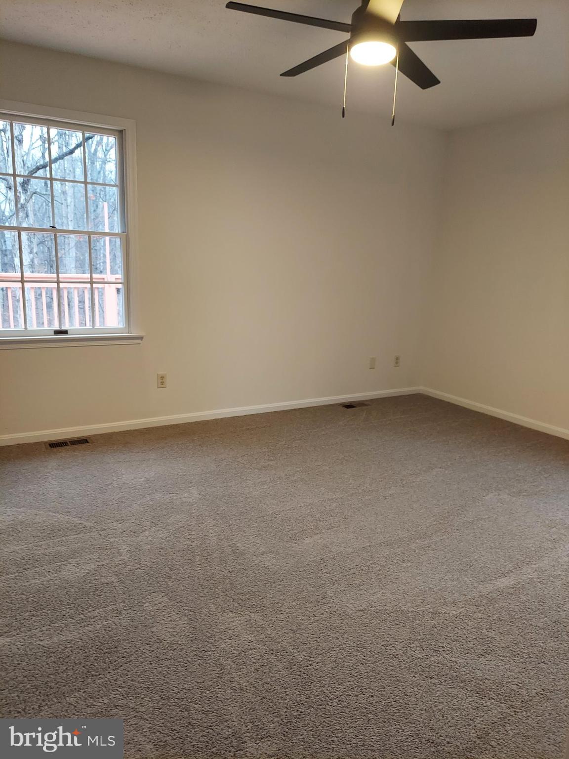 LAKE HOLIDAY ESTATES - Residential