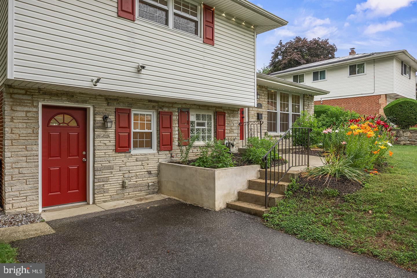 28 ELDON AVENUE