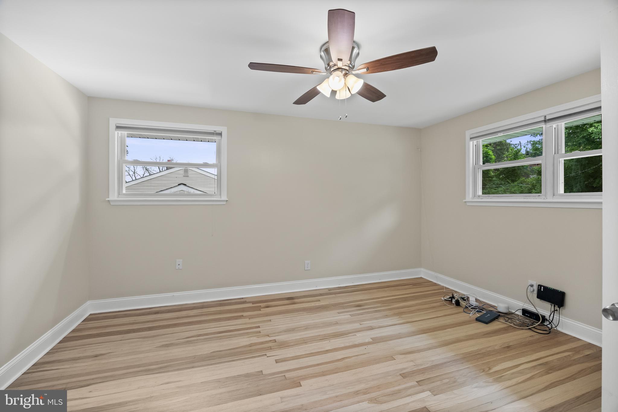 GLADSTONE MANOR - Residential