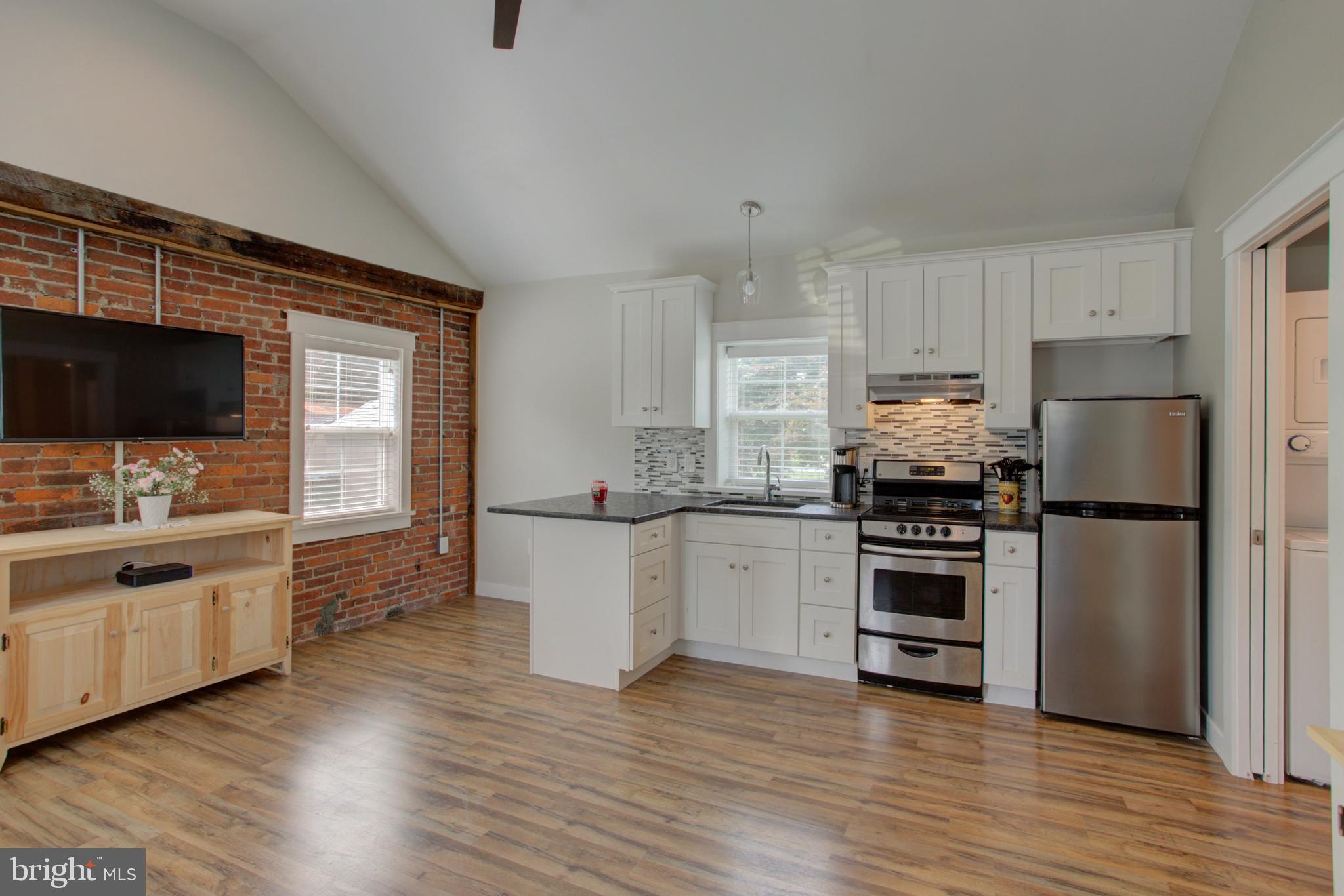 STRASBURG BOROUGH - Residential