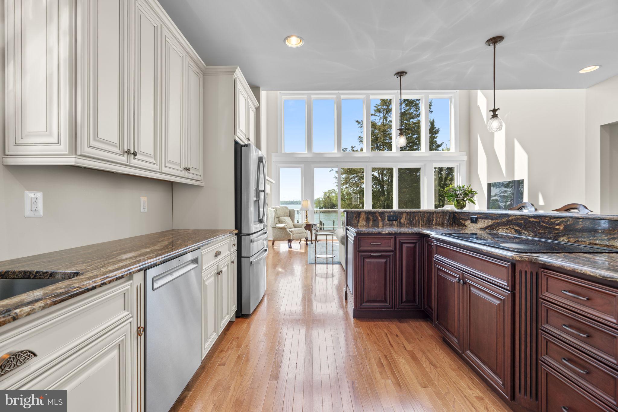 NORTH SHORE - Residential