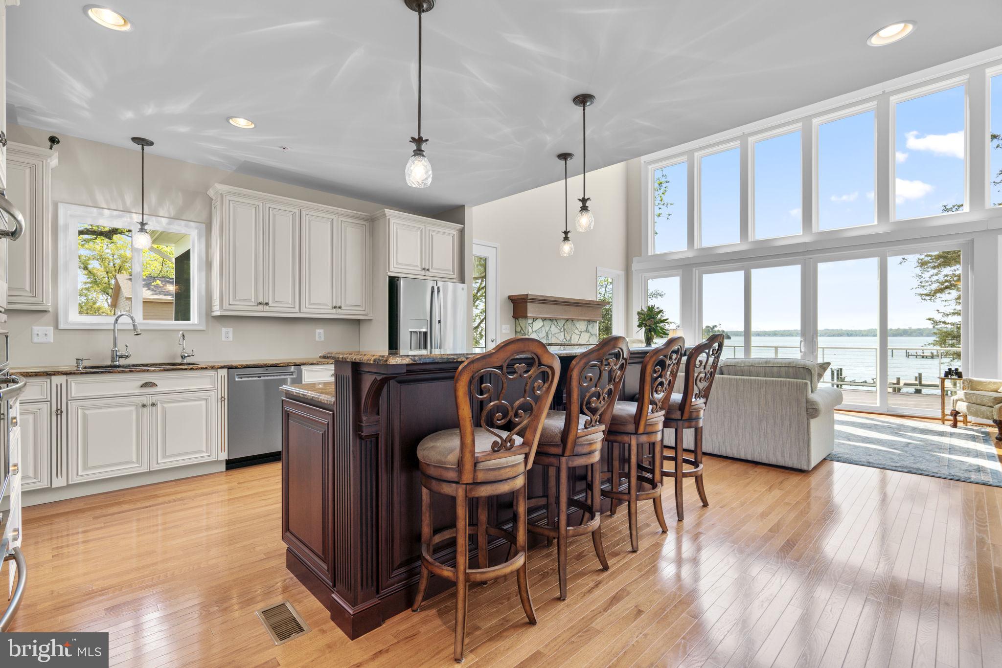 NORTH SHORE - Residential