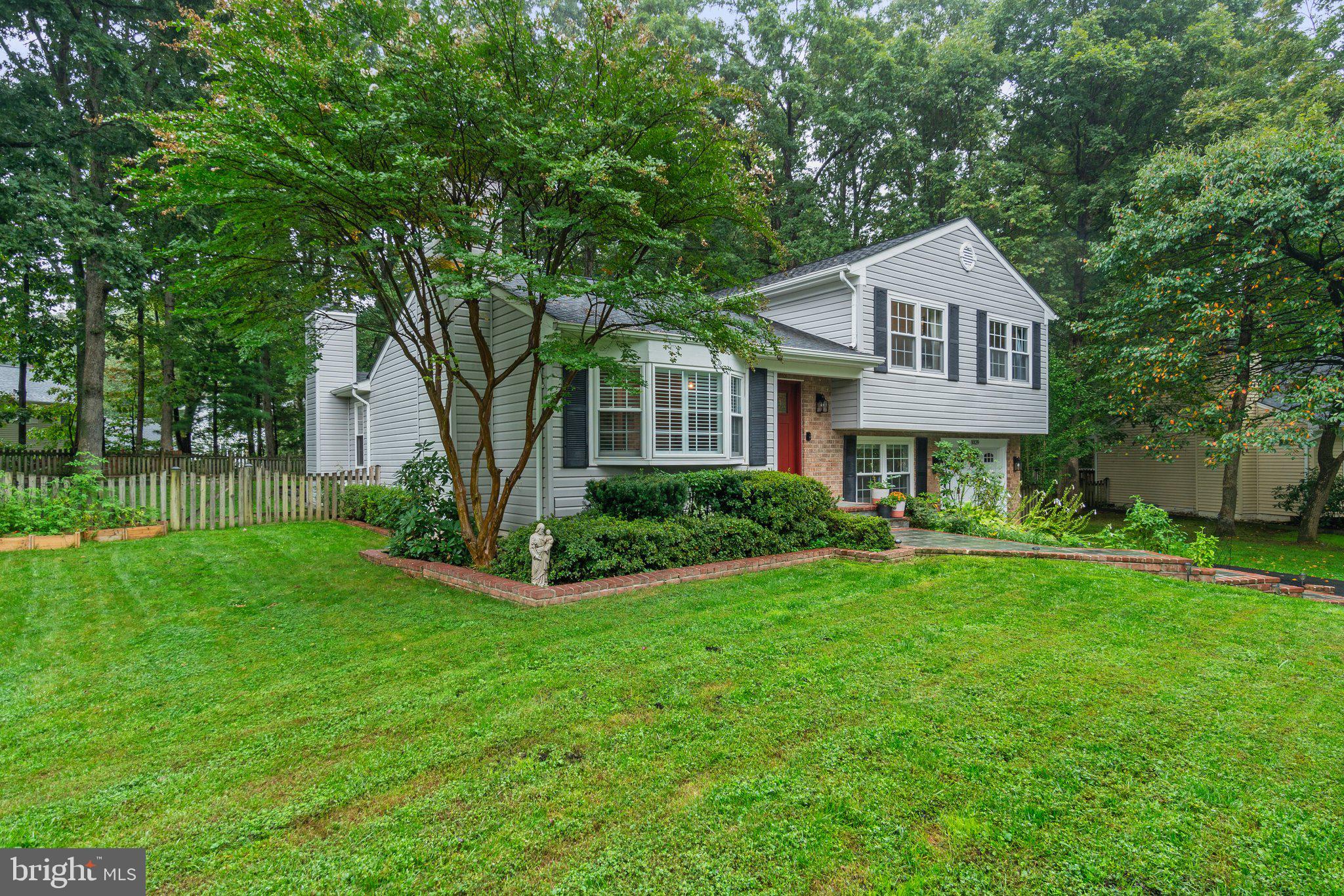 BURKE CENTRE - Residential Lease