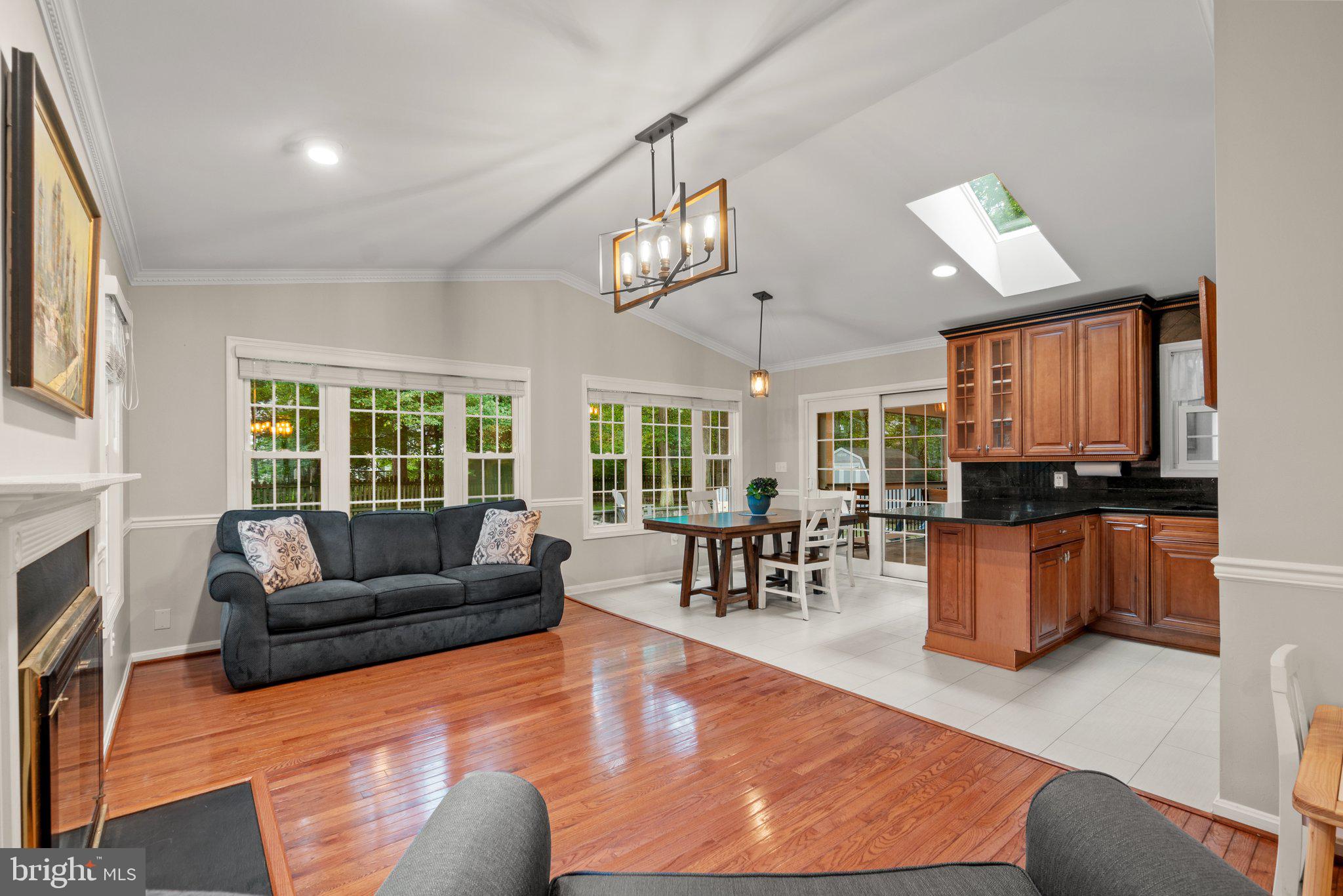 BURKE CENTRE - Residential Lease