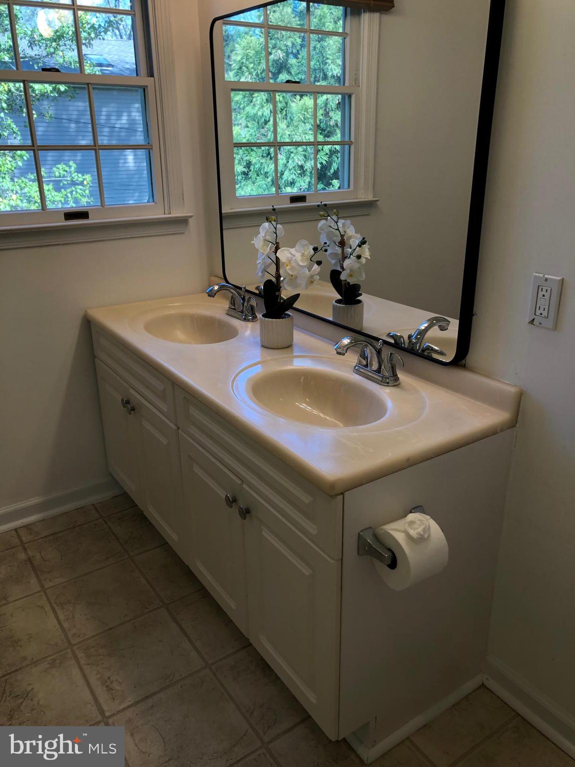 LAPIDEA HILLS - Residential