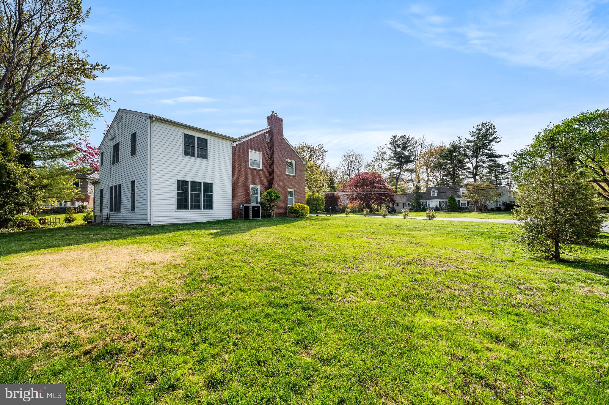 LAPIDEA HILLS - Residential