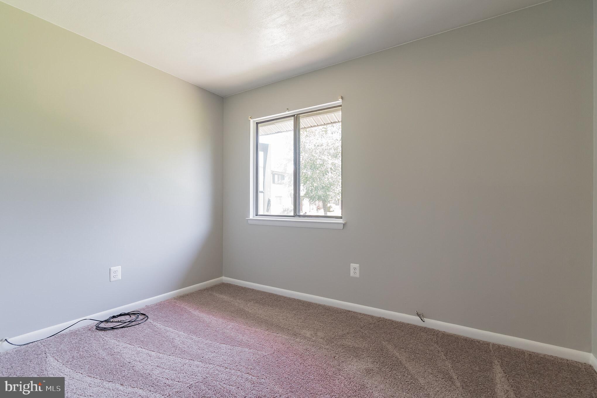 PINEWOOD LAWNS - Residential Lease